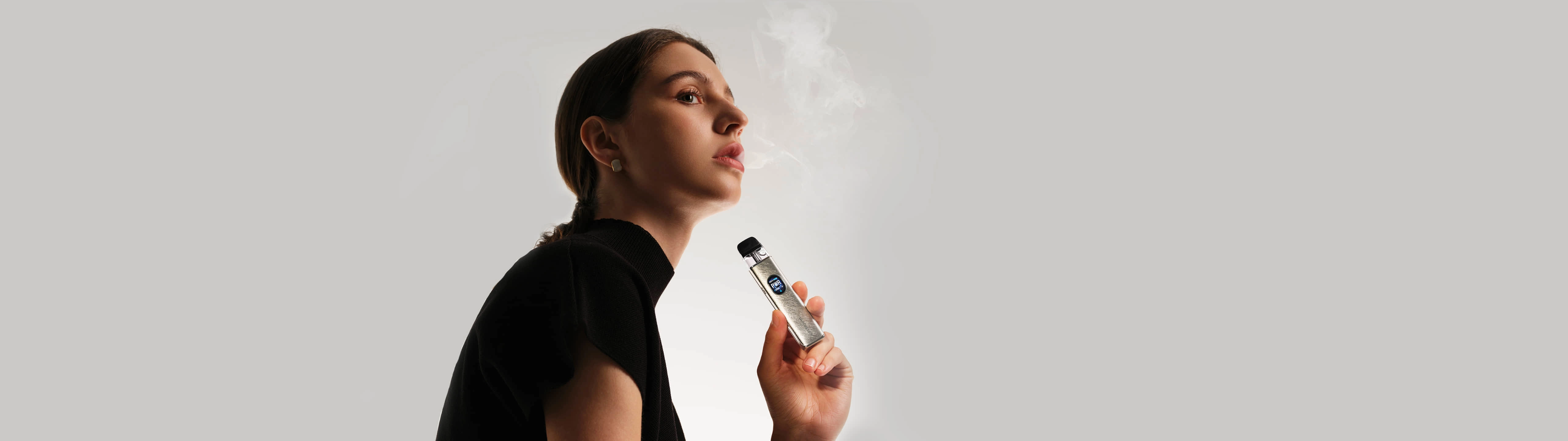 VAPORESSO XROS 5 salt nic vape device – stylish design with adjustable airflow and leak-proof pod tank for optimized nic salt vaping.